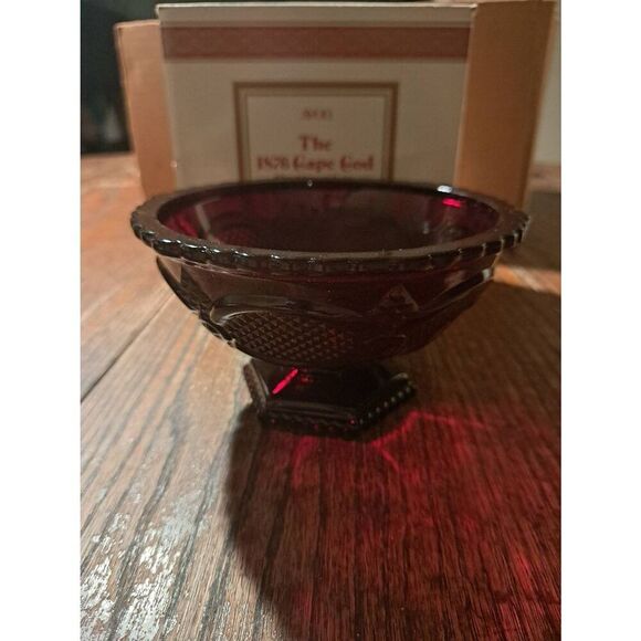 Vintage Avon 1987 1876 Cape Cod Ruby Red Cranberry Glass Candy Dish NOS w/ Box - Picture 1 of 7